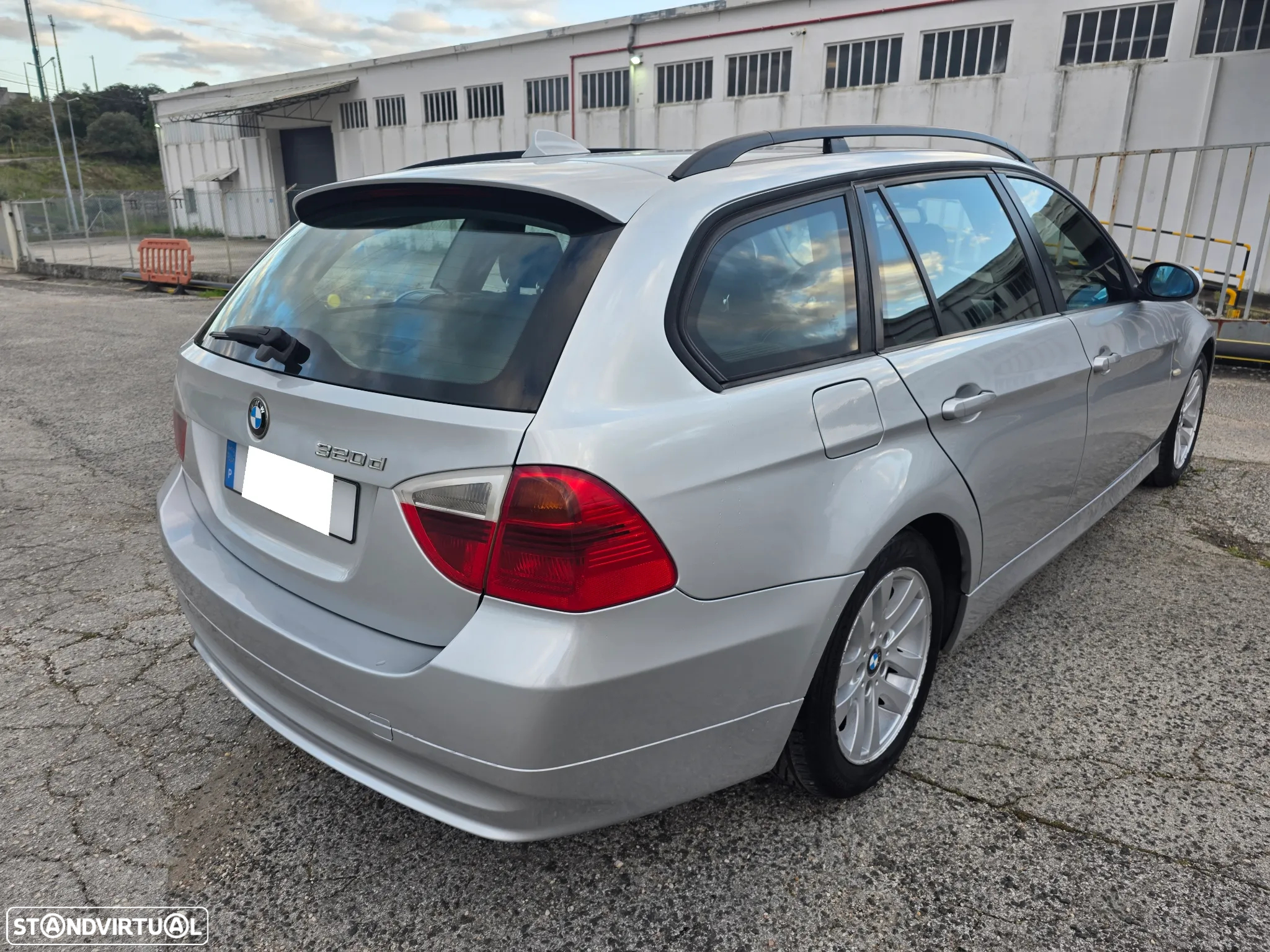 BMW 320 d Touring Exclusive - 3