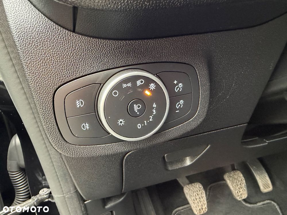 Ford Fiesta 1.0 EcoBoost STart-Stop Titanium - 18