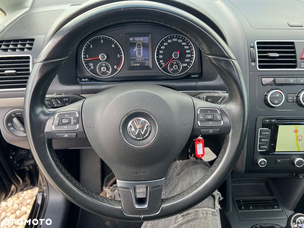 Volkswagen Touran 1.6 TDI DPF BlueMot Comfortline - 29