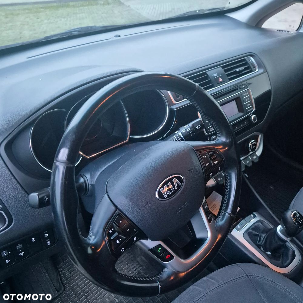 Kia Rio - 13