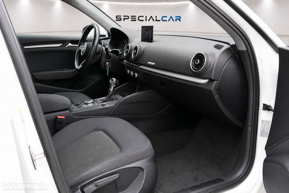 Audi A3 Sportback - 15