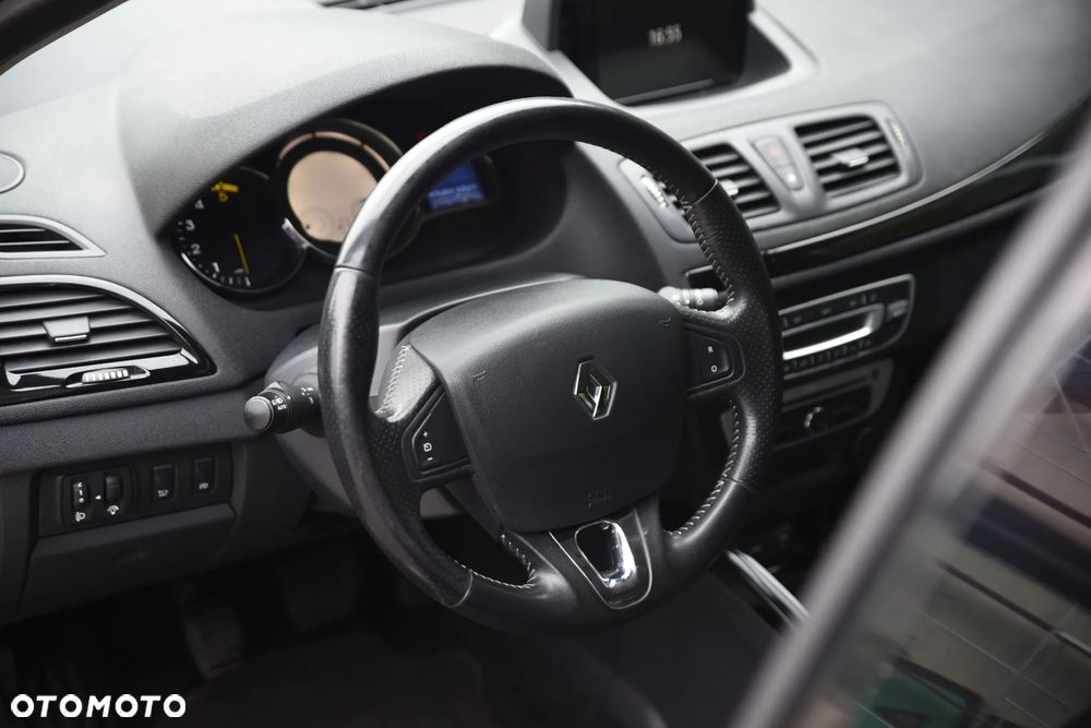 Renault Megane Grandtour ENERGY dCi 130 Start & Stopp Bose Edition - 13
