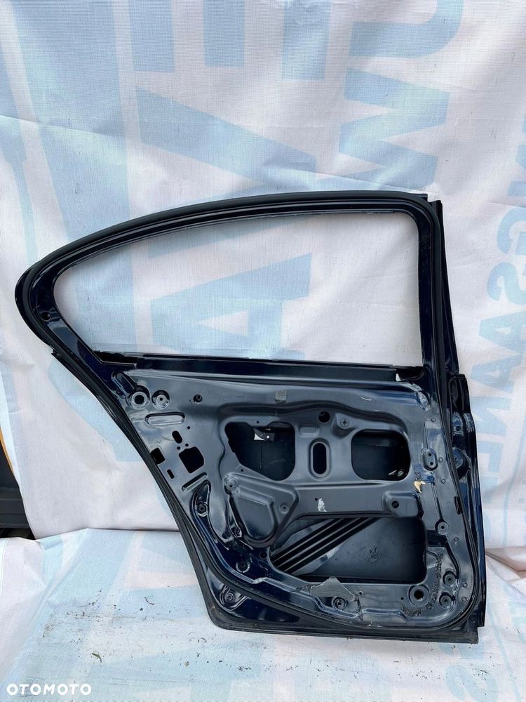 Drzwi BMW Serii 5 F10 2010-2017r tył lewy - 2