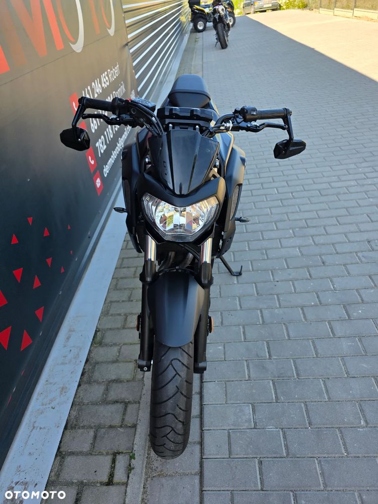 Yamaha MT - 19