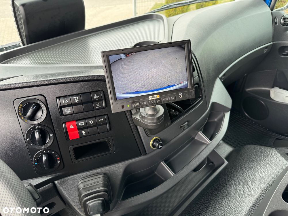 Mercedes-Benz ATEGO - 25