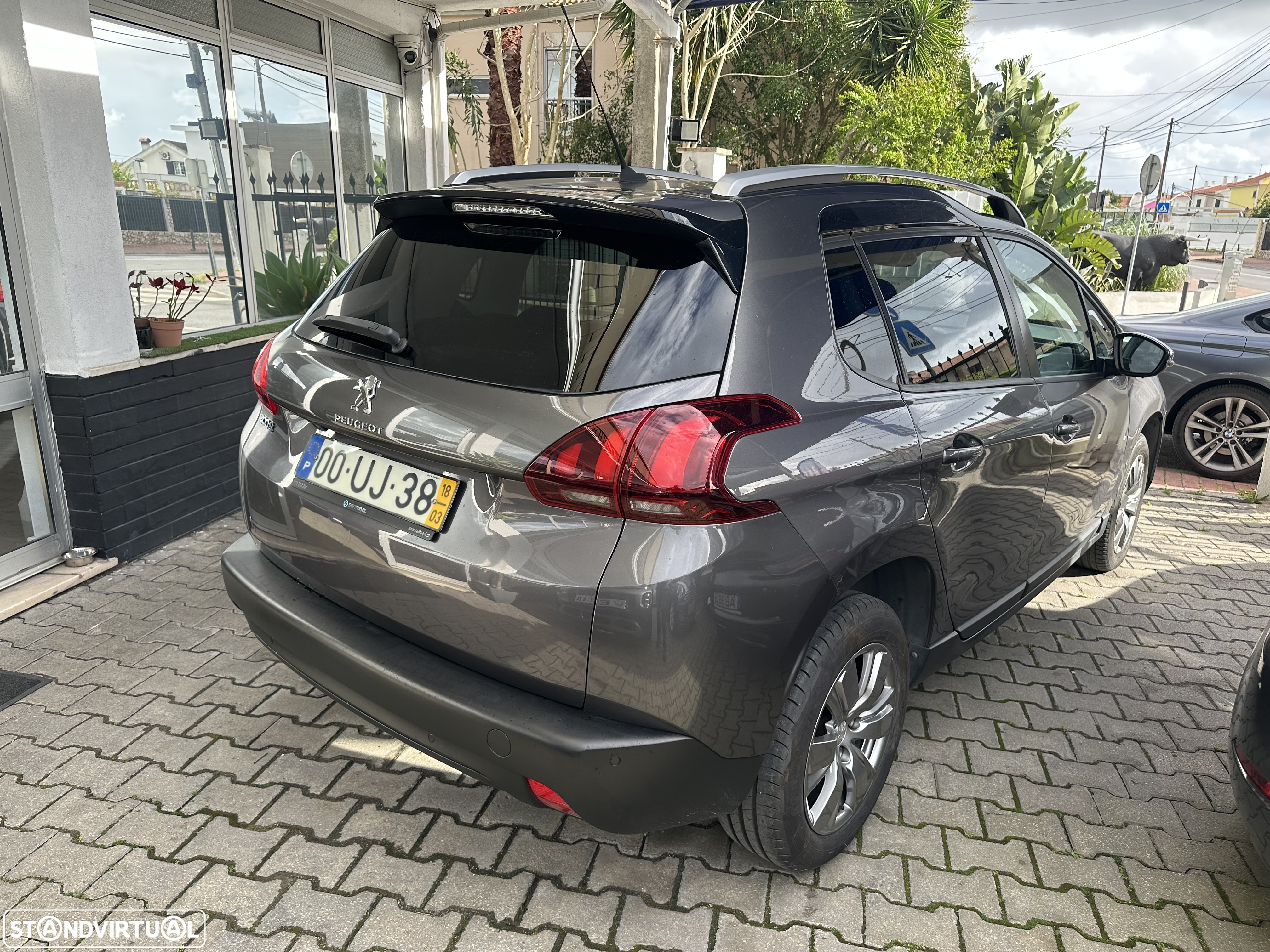 Peugeot 2008 1.2 PureTech Style - 7