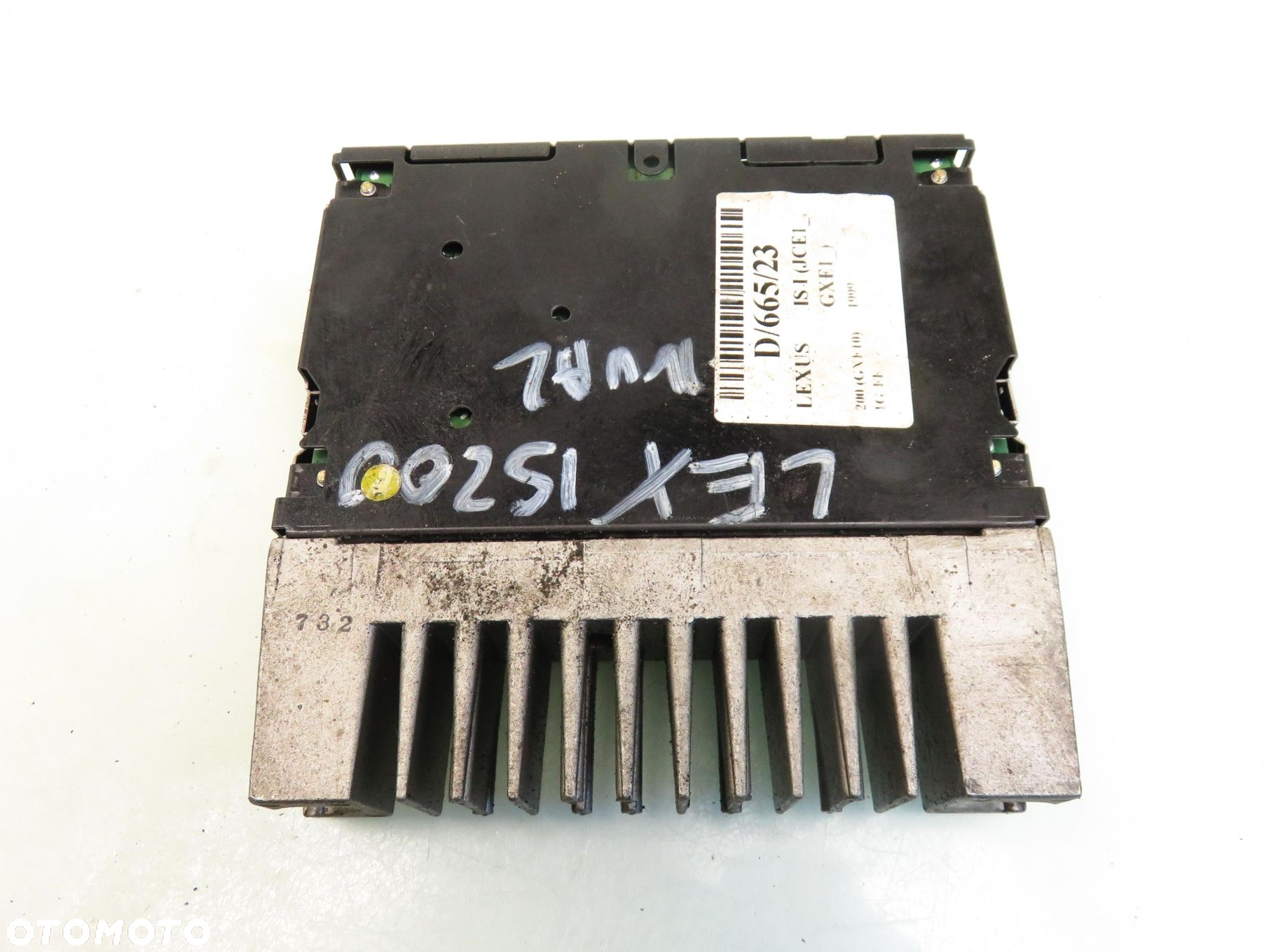 WZMACNIACZ LEXUS IS I  8628053030 - 4