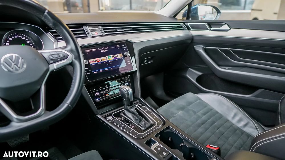 Volkswagen Passat 2.0 TDI DSG Highline - 11