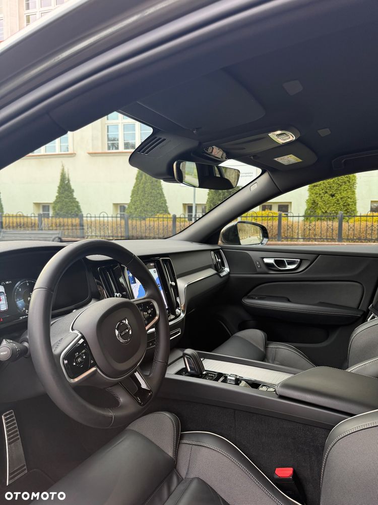 Volvo V60 B4 D Geartronic RDesign - 33