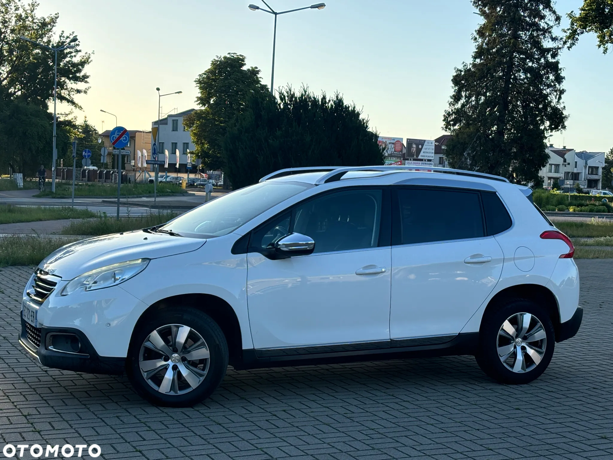 Peugeot 2008 1.2 Pure Tech Crossway S&S EAT6 - 4