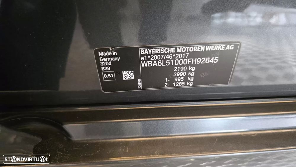 BMW 320 d Line Sport Shadow Auto - 55