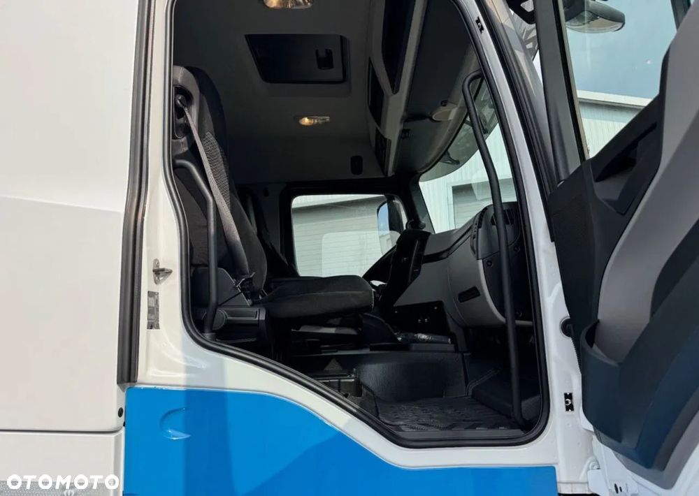 Mercedes-Benz Actros/Antos - 22