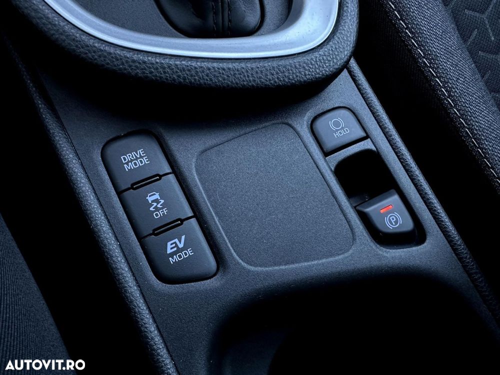 Toyota Yaris Cross - 18