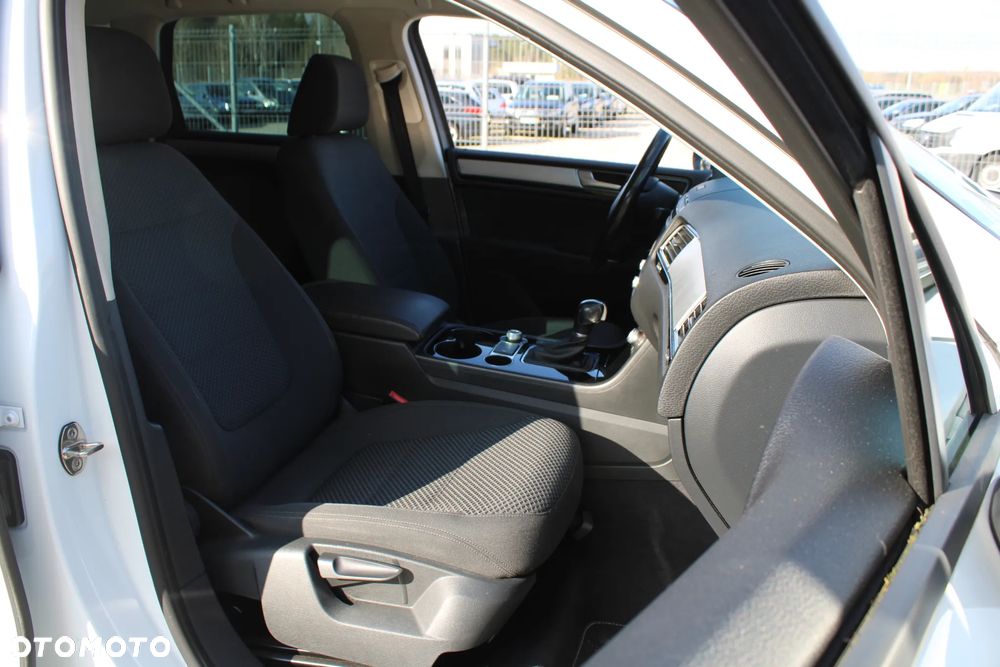 Volkswagen Touareg - 26