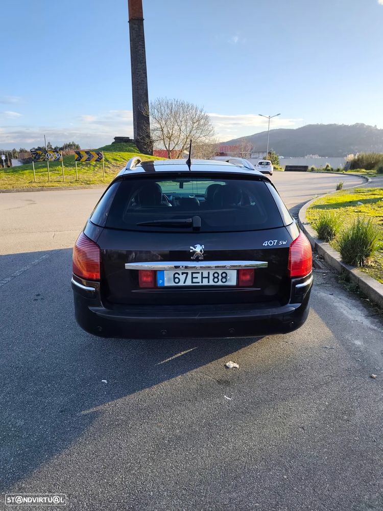 Peugeot 407 SW 2.2 HDi Executive - 5