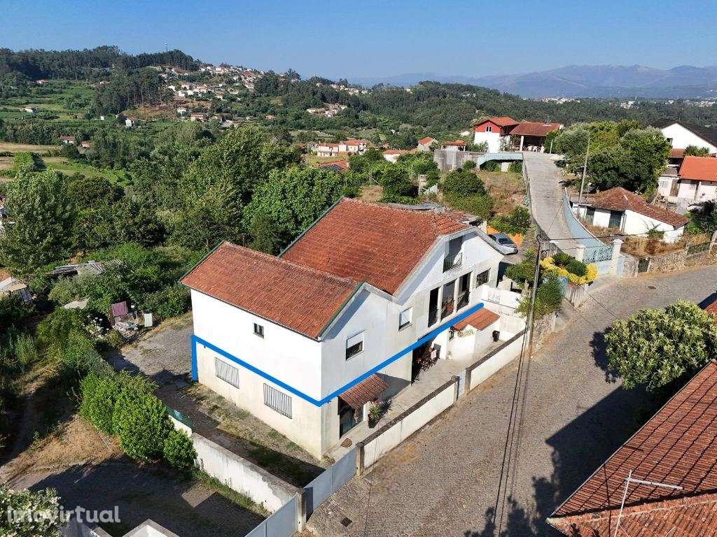 Andar de Moradia T3 com Entrada Independente, Varandas e Sótão  Te... - Grande imagem: 2/19