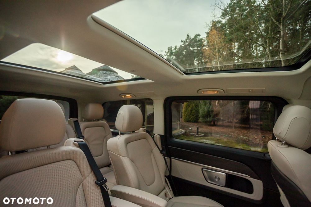 Mercedes-Benz Klasa V 300 d 4-Matic 9G-Tronic Exclusive (d³ugi) - 24