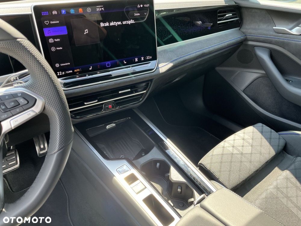 Volkswagen Passat - 16