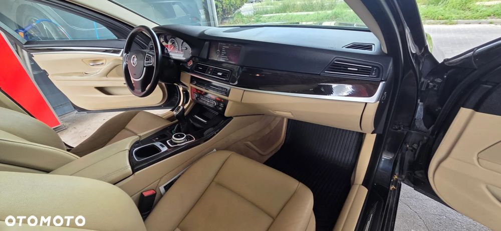 BMW Seria 5 - 34