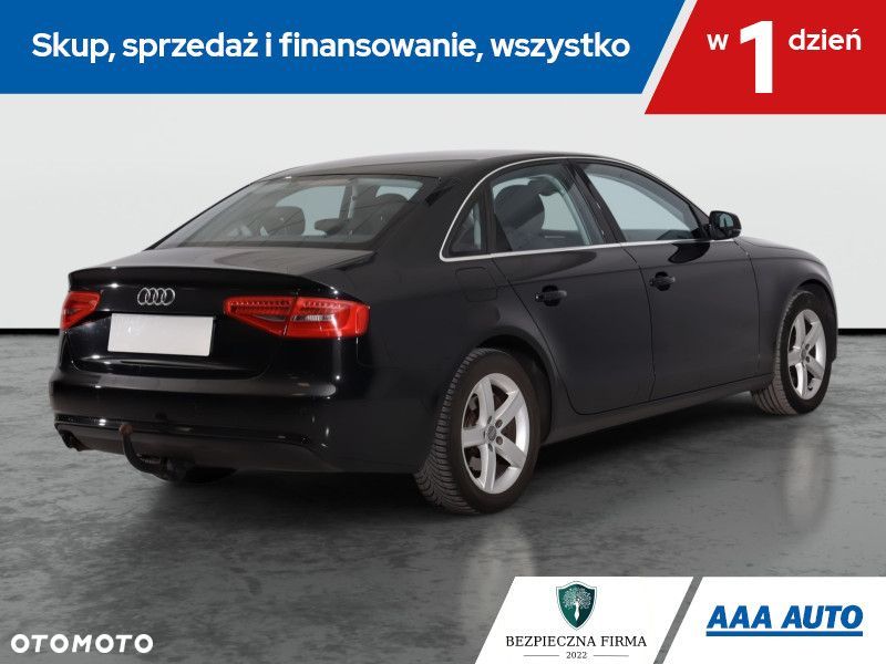 Audi A4 Limousine - 7