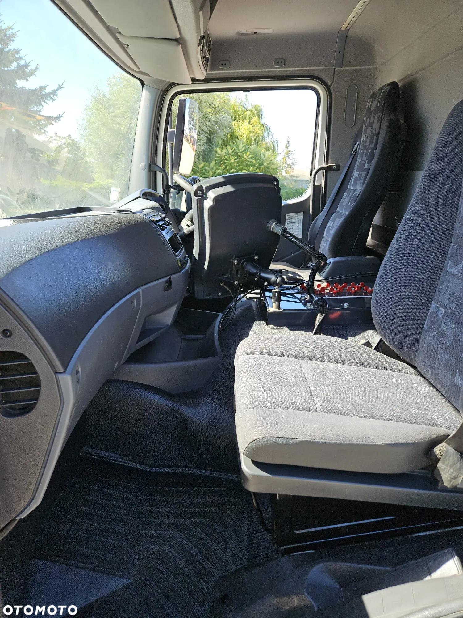 Mercedes-Benz ATEGO - 11