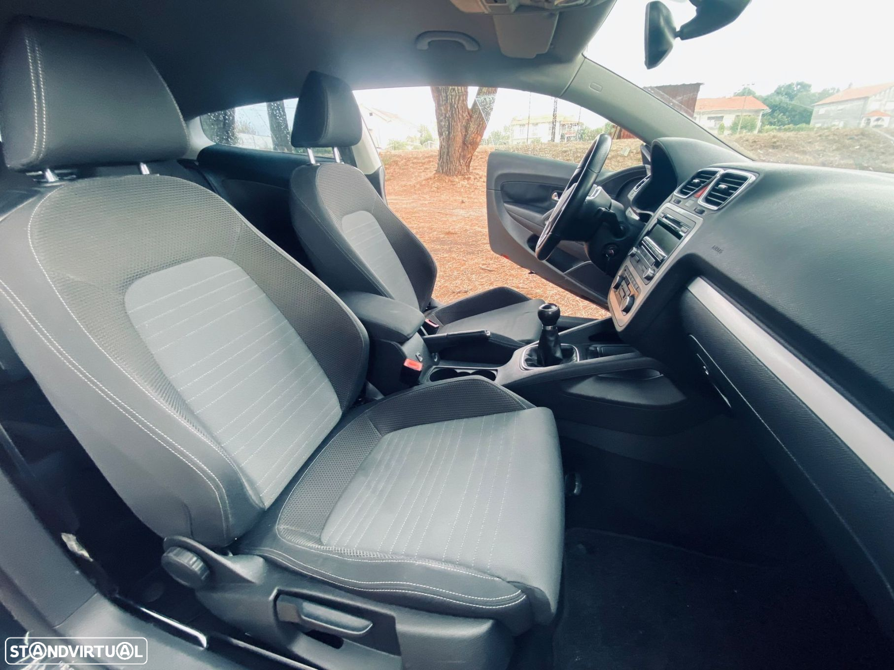 VW Scirocco 2.0 TDI Sport - 32