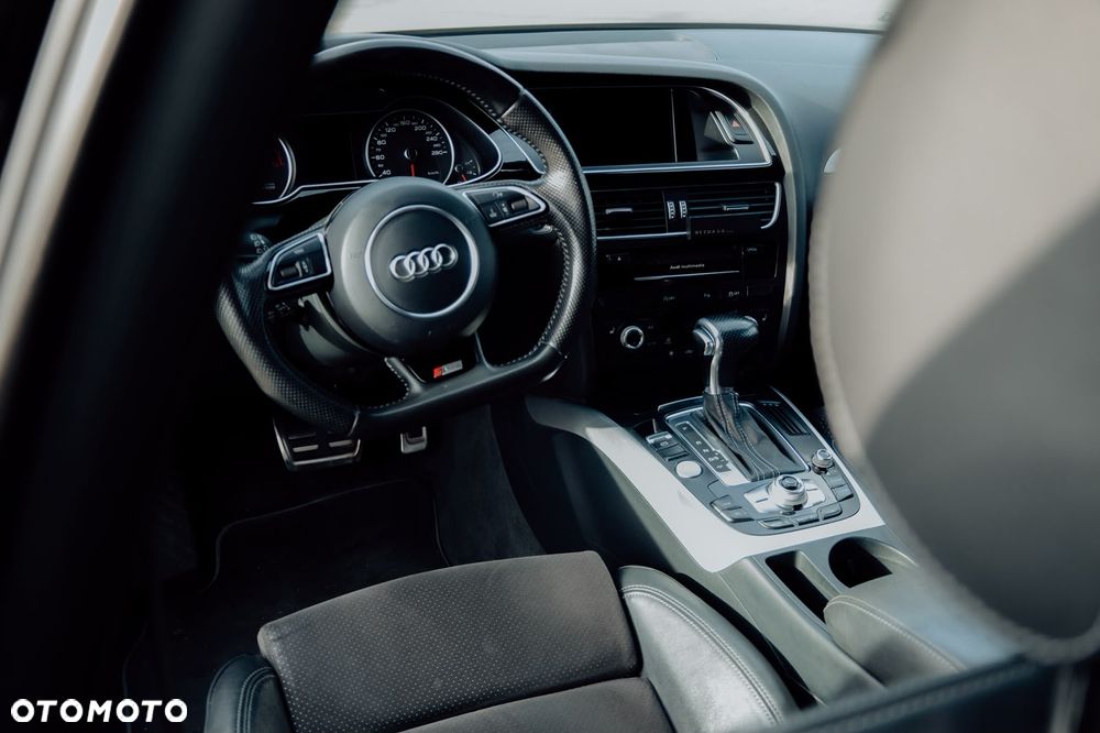 Audi A4 Avant 2.0 TDI S tronic quattro sport - 19