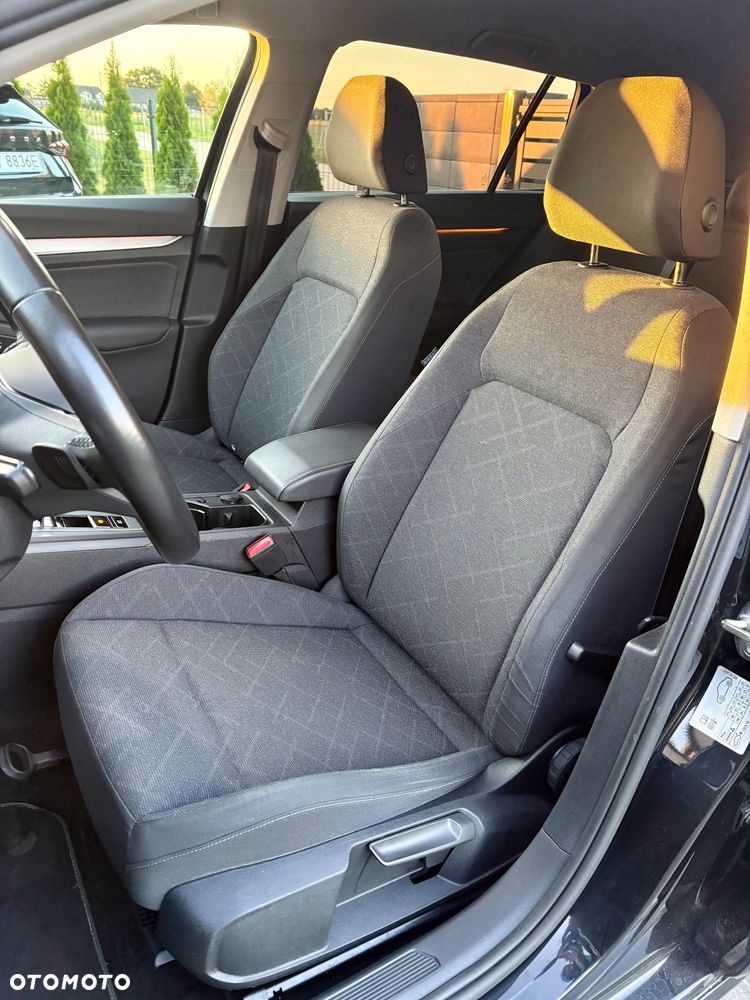 Volkswagen Golf 1.5 eTSI Life DSG - 15