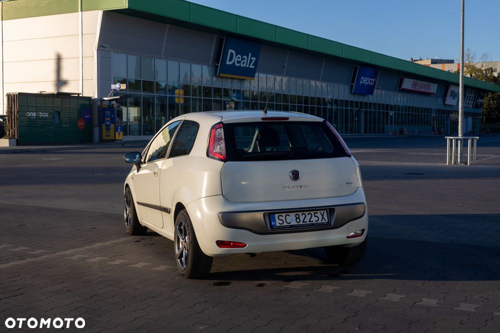 Fiat Punto 1.4 Easy S&S - 2
