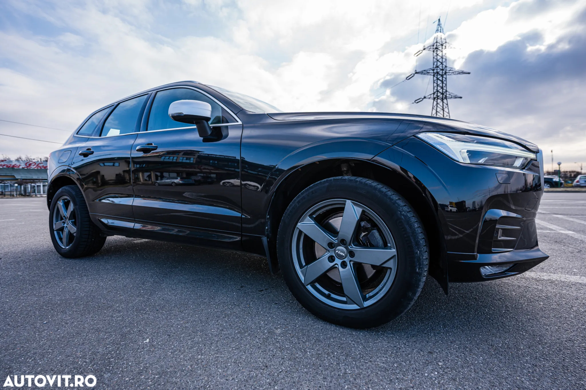 Volvo XC 60 D4 AWD Geartronic RDesign - 24