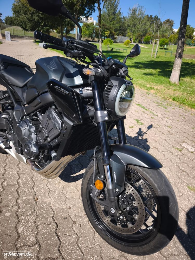 Honda CB 650R - 8