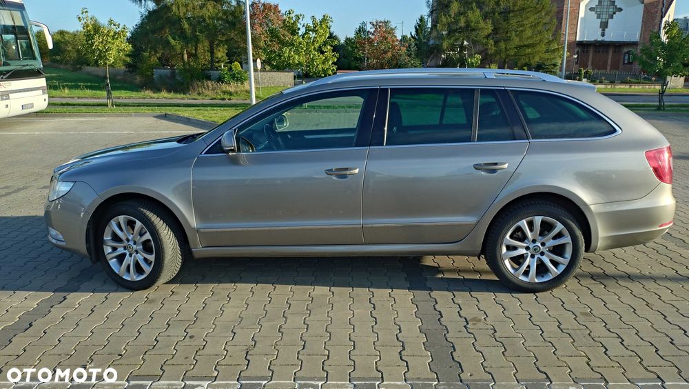 Skoda Superb - 1