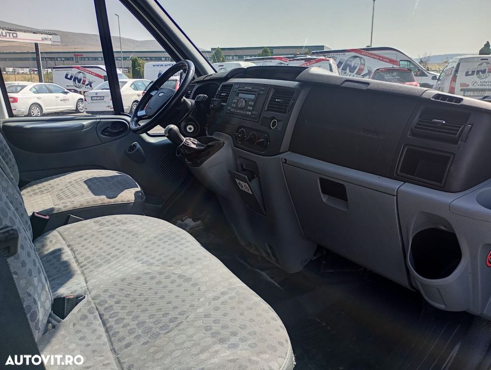 Ford Transit - 12