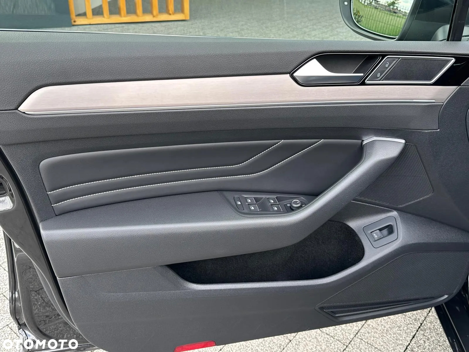 Volkswagen Passat 2.0 TSI Elegance DSG - 34