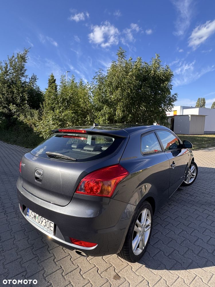 Kia Ceed - 3