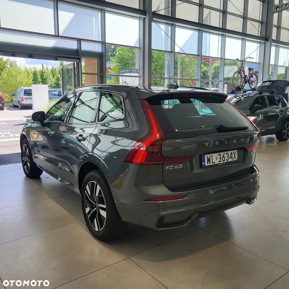 Volvo XC 60 B5 B AWD Plus Dark - 5