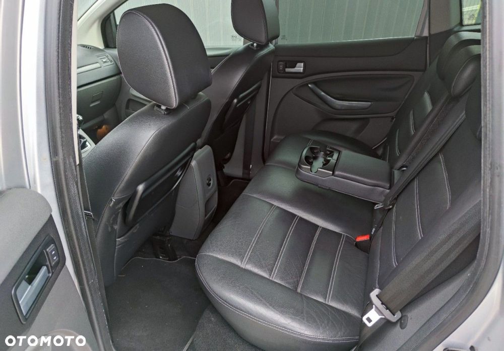 Ford Kuga 2.0 TDCi 4x4 Titanium - 23