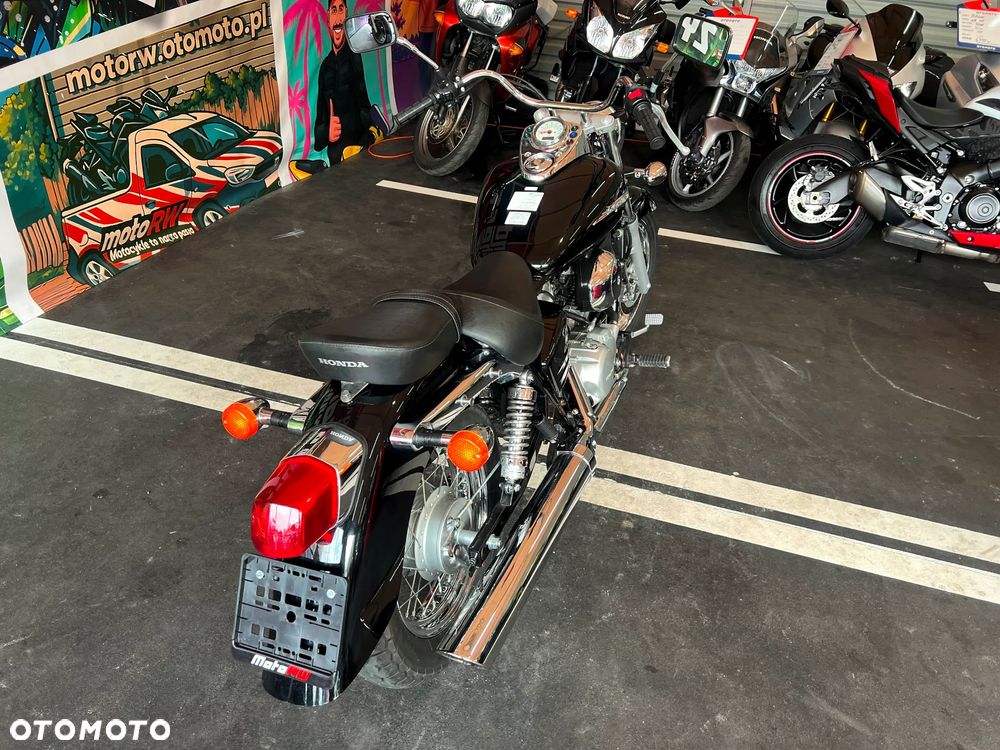 Honda VT - 12