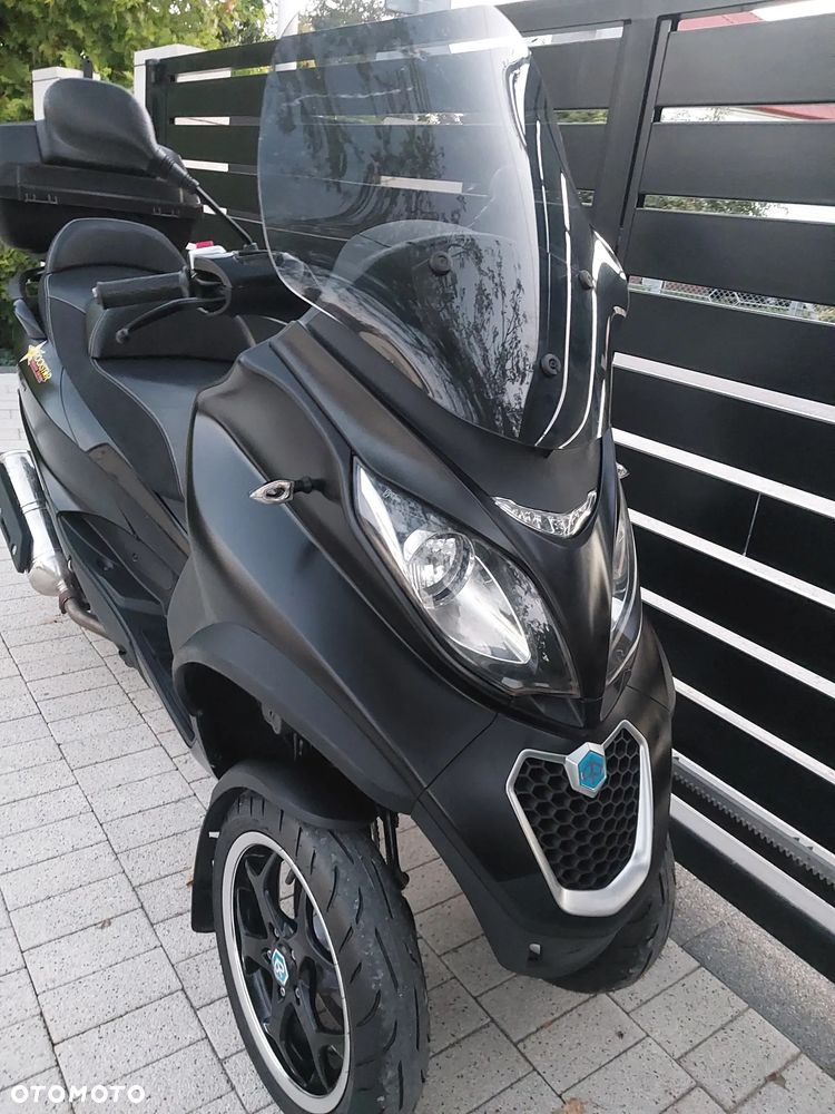 Piaggio MP-3 - 8