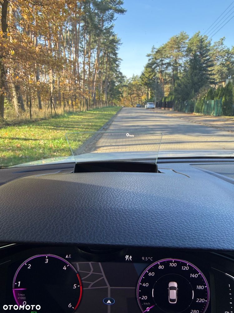 Volkswagen Arteon 2.0 TDI SCR DSG R-Line - 23