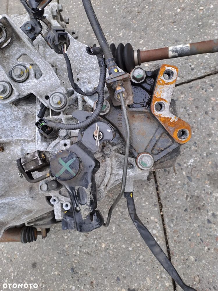 Hyundai IX20 Kia Venga 1.4 16V skrzynia biegów kod TBJ5F półosie - 3