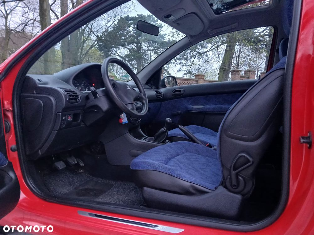 Peugeot 206 - 21