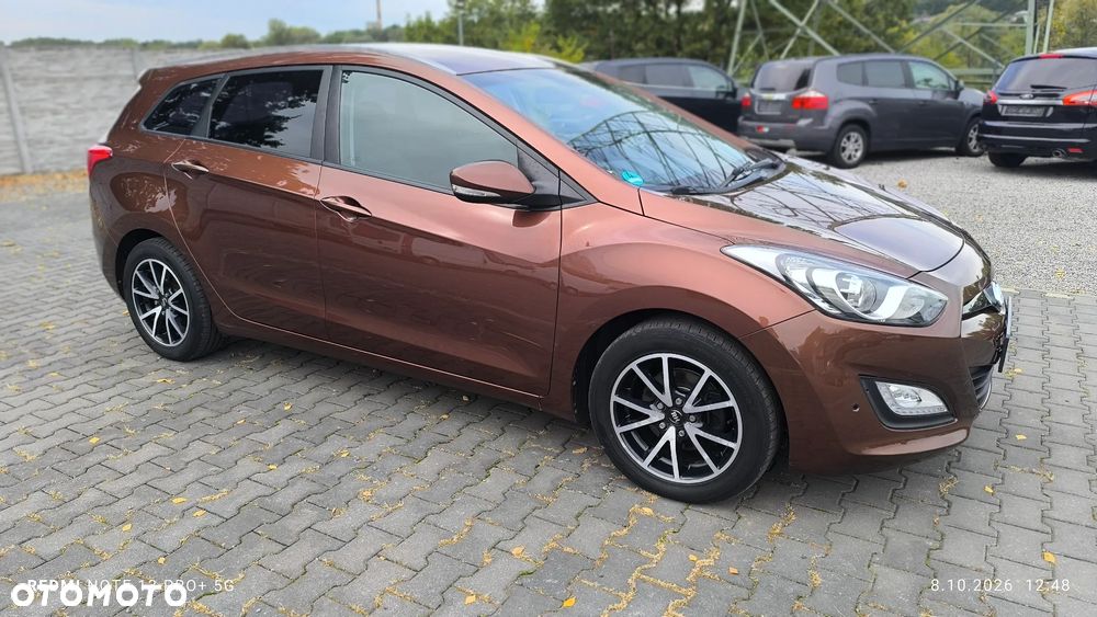 Hyundai i30 1.6 Premium - 11