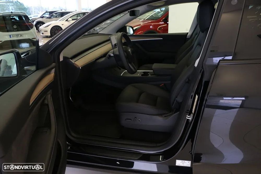 Tesla Model Y Tração Traseira - 13