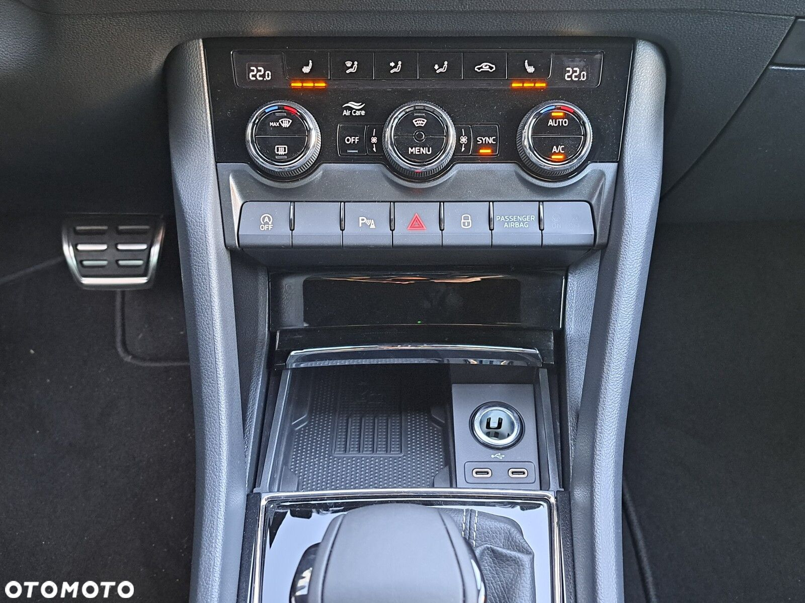 Skoda Karoq 1.5 TSI ACT Sportline DSG - 22