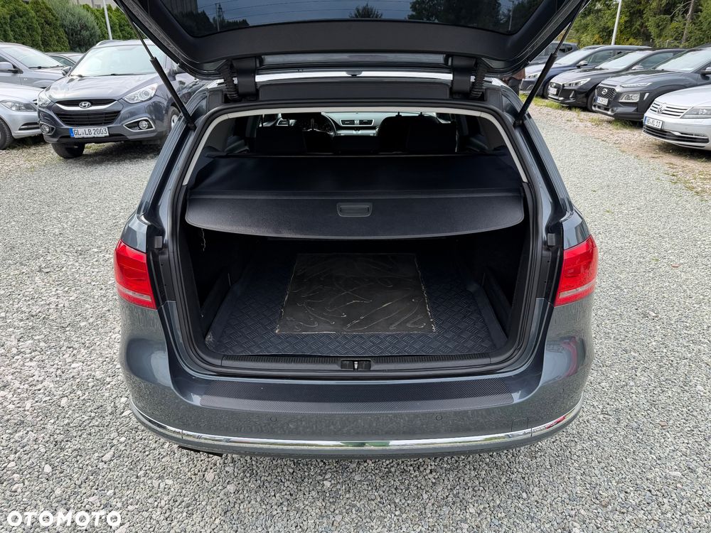 Volkswagen Passat 1.8 TSI Exclusive - 35