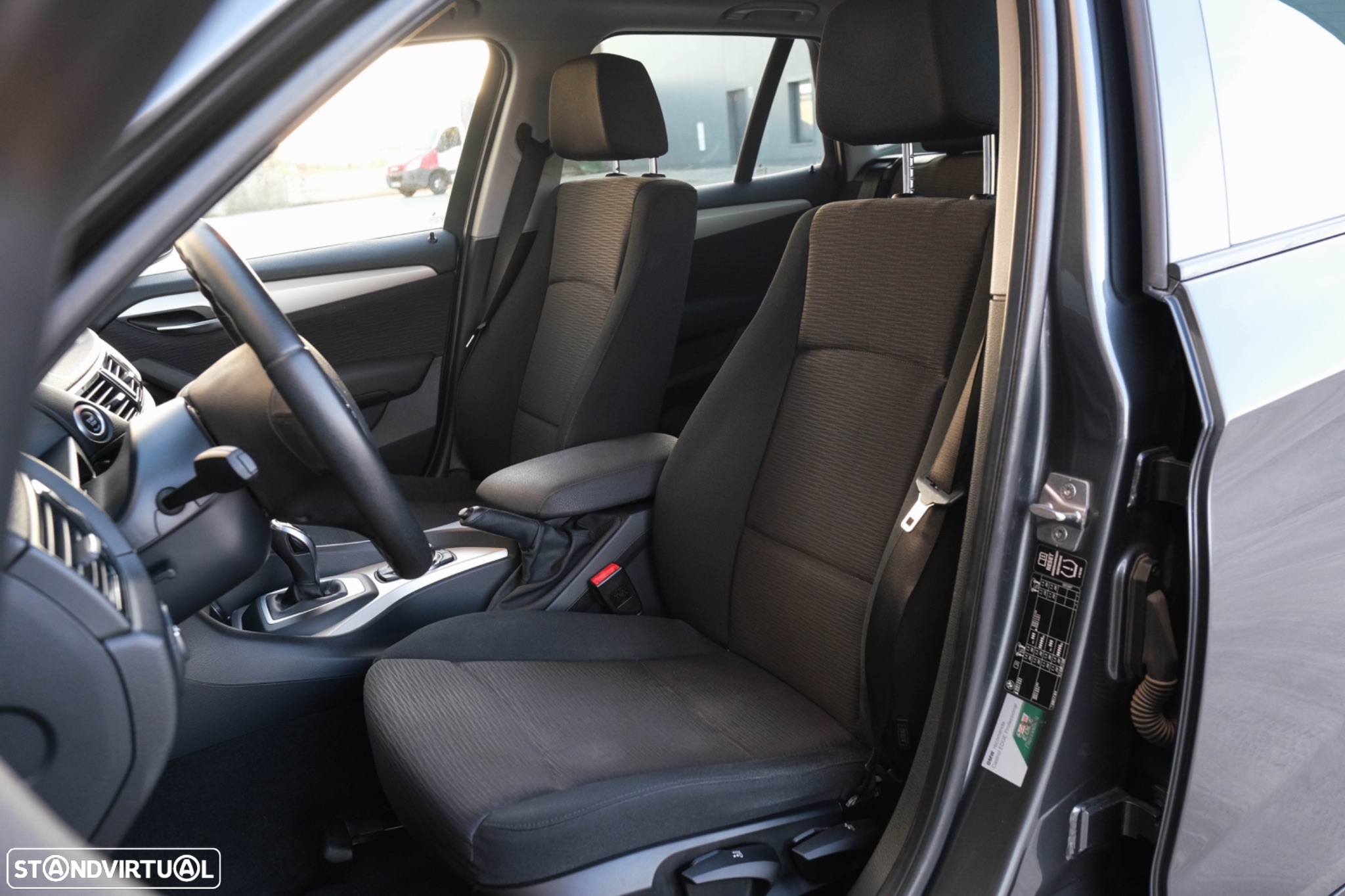 BMW X1 18 d sDrive Auto - 30