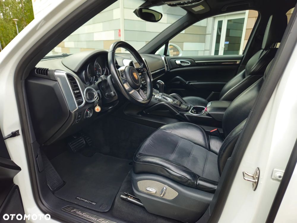 Porsche Cayenne Tiptronic S - 13