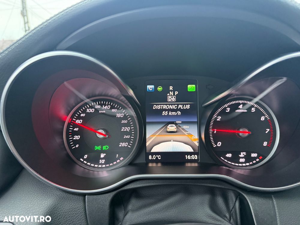 Mercedes-Benz C 400 4Matic T 7G-TRONIC AMG Line - 34