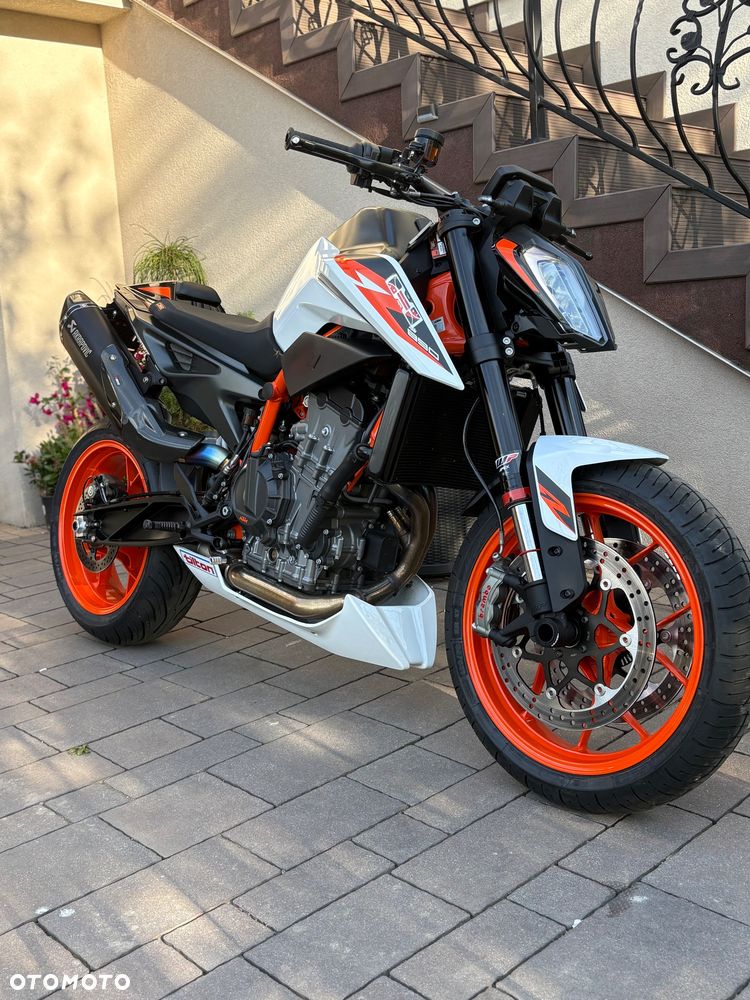 KTM DUKE 890 - 8